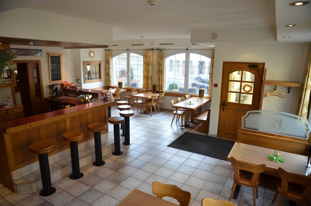 Hotel Arkanum Salgesch エクステリア 写真