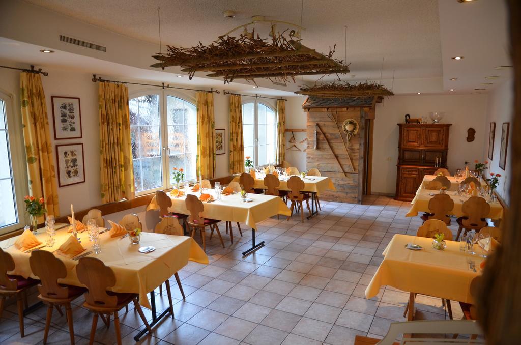 Hotel Arkanum Salgesch エクステリア 写真